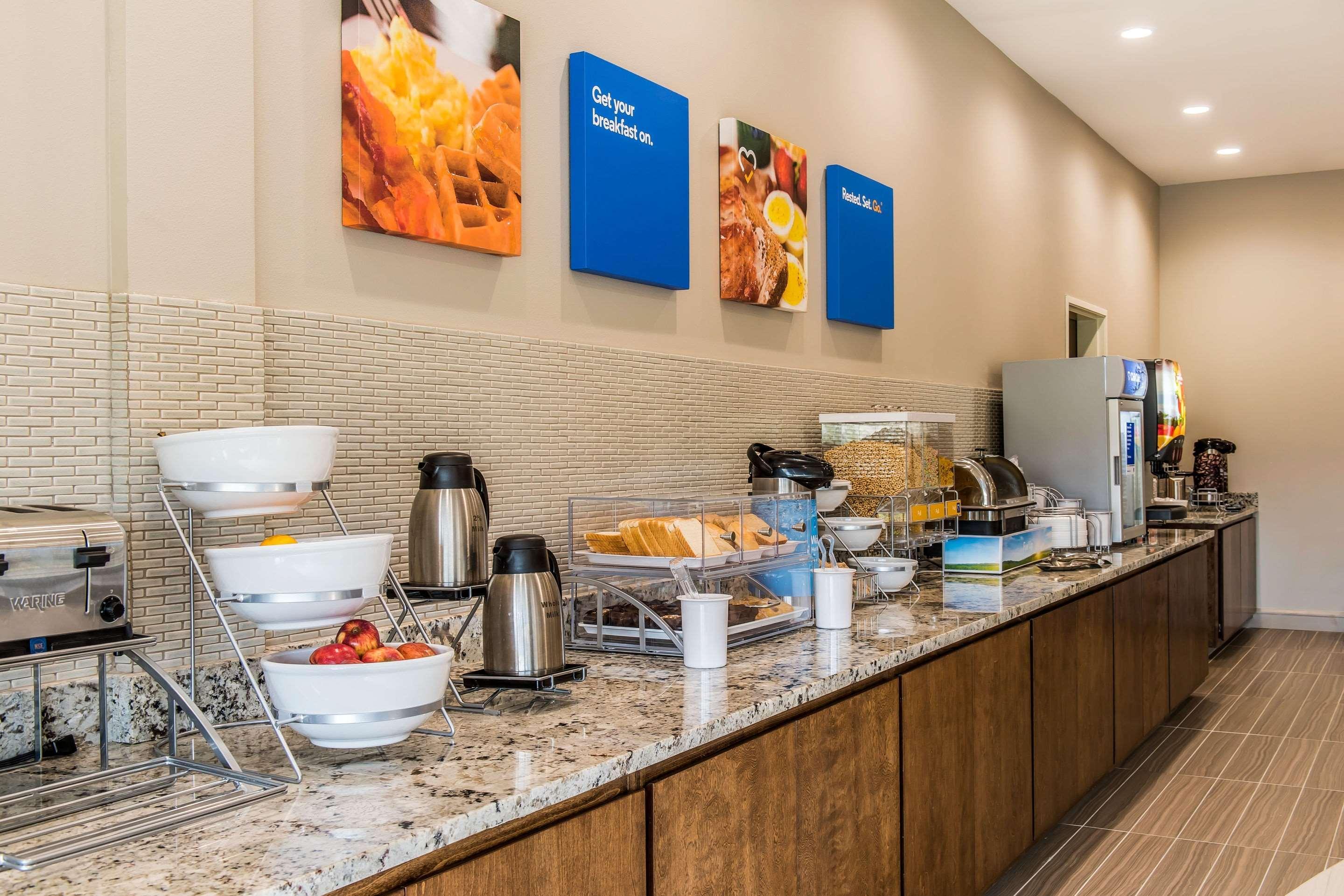 Comfort Inn & Suites Валдоста Екстериор снимка