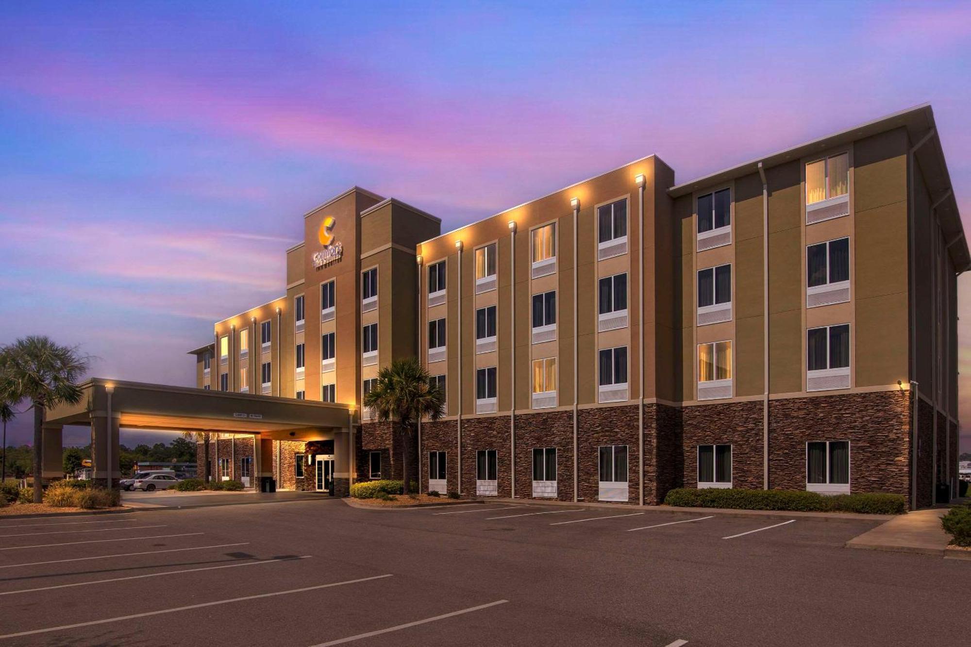 Comfort Inn & Suites Валдоста Екстериор снимка